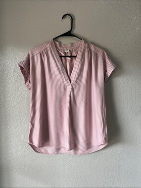 GAP Pink and White Stripe V-Neck Cap Sleeve Blouse Sz M Casual Vacation